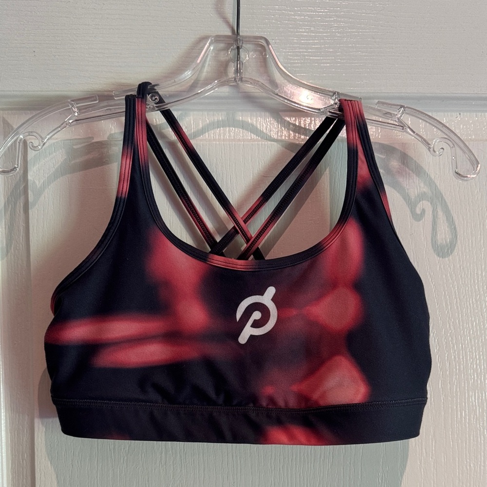 Peloton/WITH Women's Crisscross Sports Bra - Black and Red